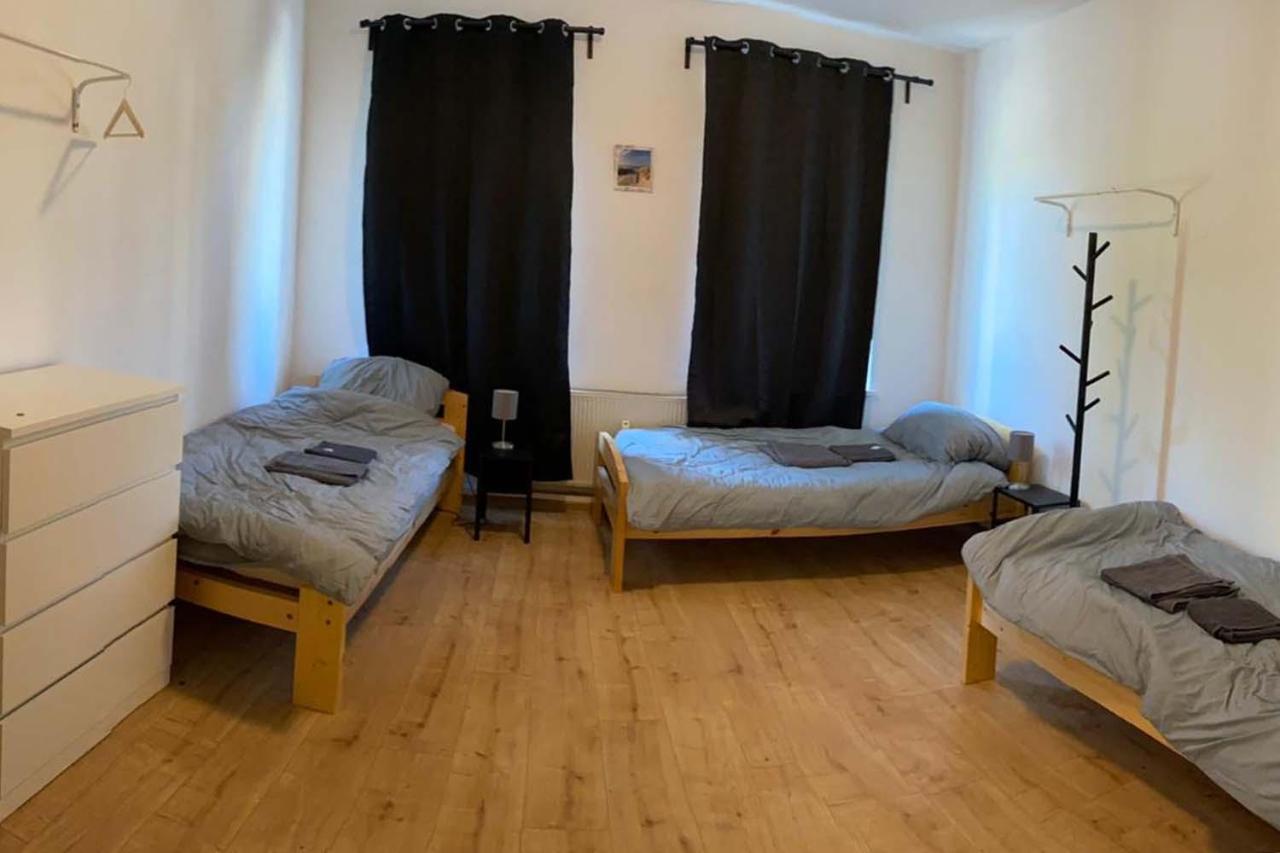 Worker Apartments Bernsdorf-Wiednitz Екстериор снимка